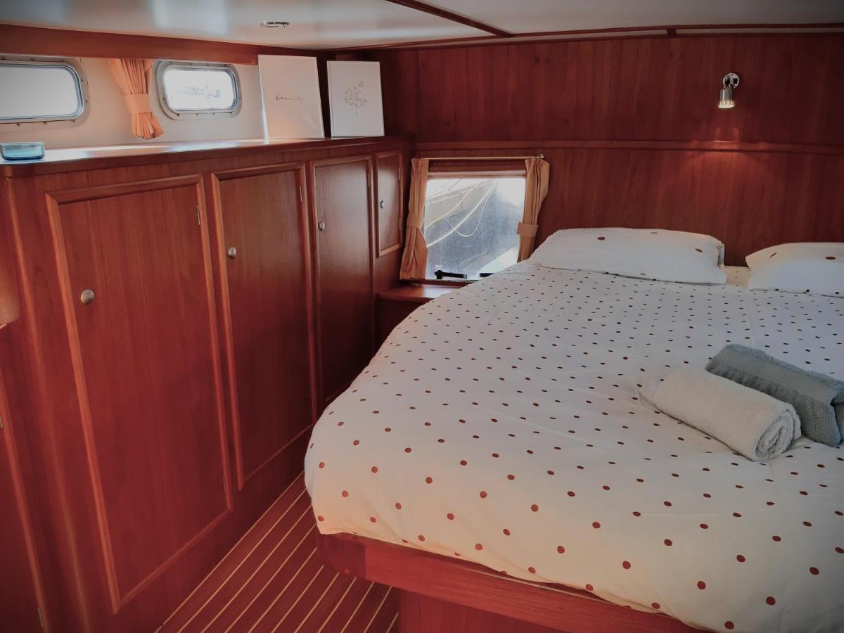 Hotel Motor Yacht Amazone Ámsterdam Exterior foto